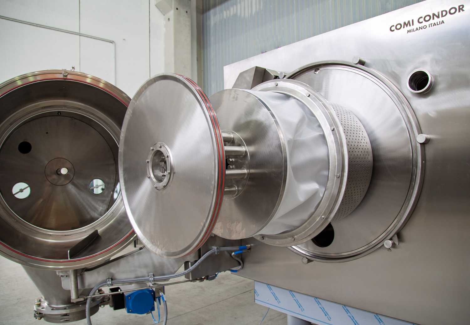 HT/GMP - Centrifuga orizzontale a coltelloFarmaceutica